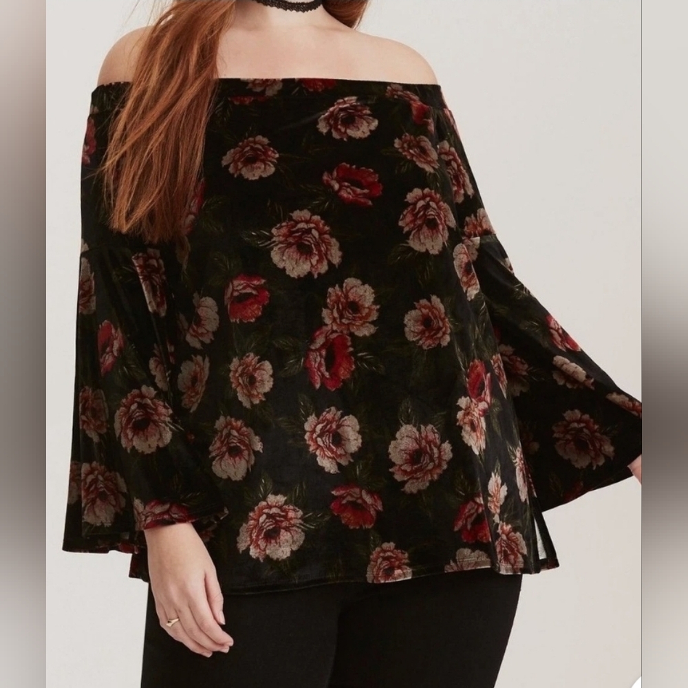 Torrid Black Floral Rose Off-the-shoulder Blouse